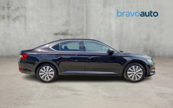 Skoda Superb cena 149900 przebieg: 65649, rok produkcji 2022 z Radymno małe 436
